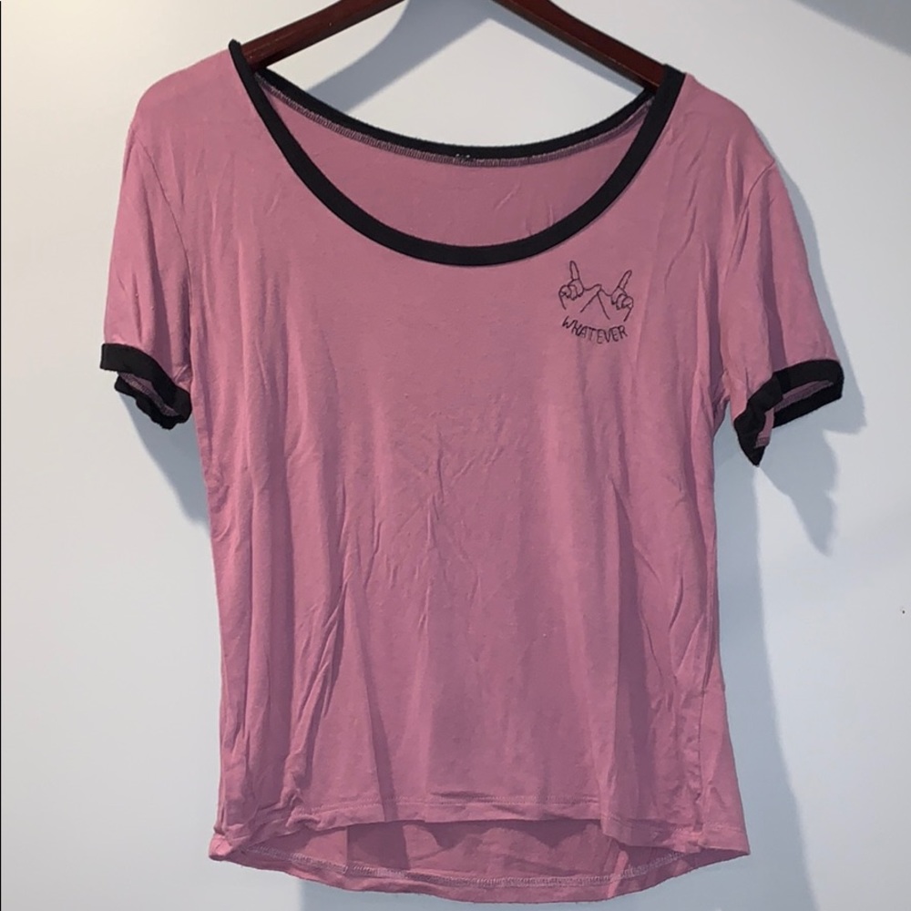 A cute logo/graphic short sleeve t-shirt. So soft!